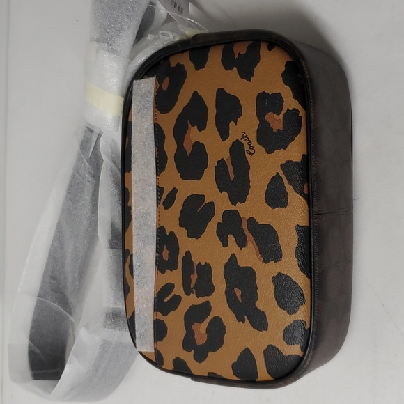 Coach CC759 Jamie Camera Bag In Signature Canvas ( Last one - Firm Price) - Picture 6 of 15